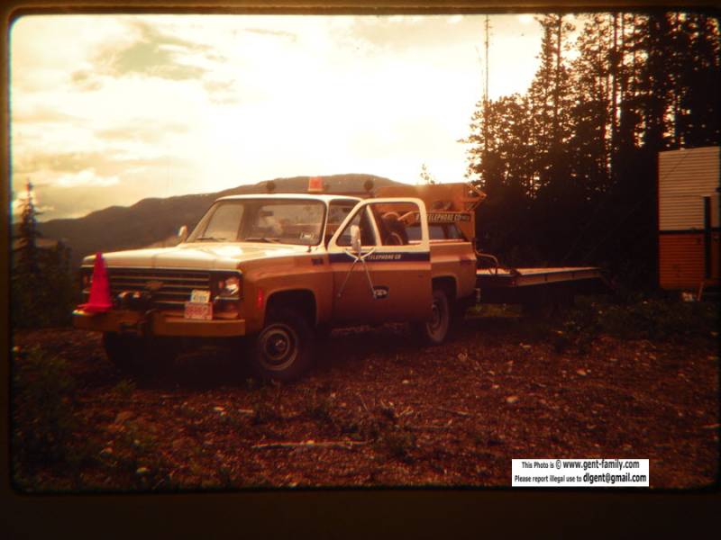 5thwheeland_truck.jpg