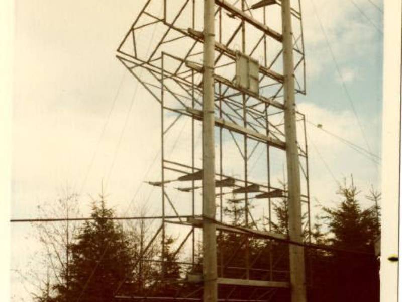 grey_bay_antenna_structure.jpg