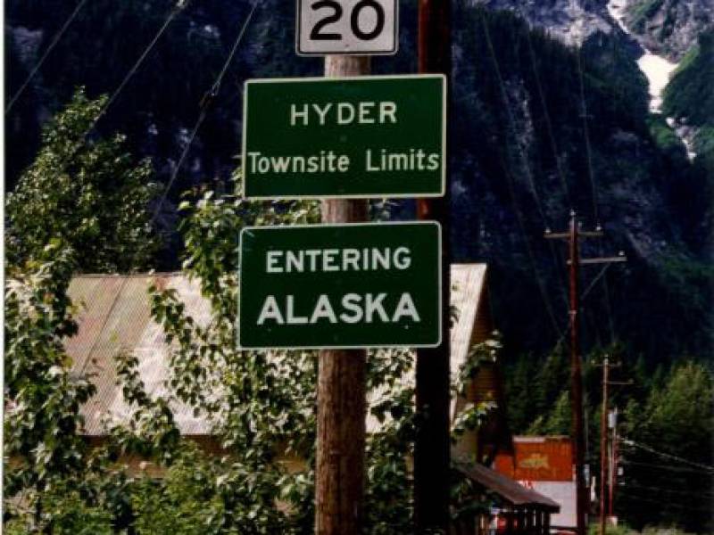 hyder_alaska_sign_post.jpg