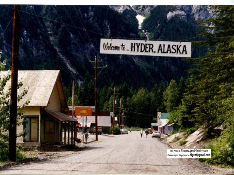 hyder_welcome_sign.jpg