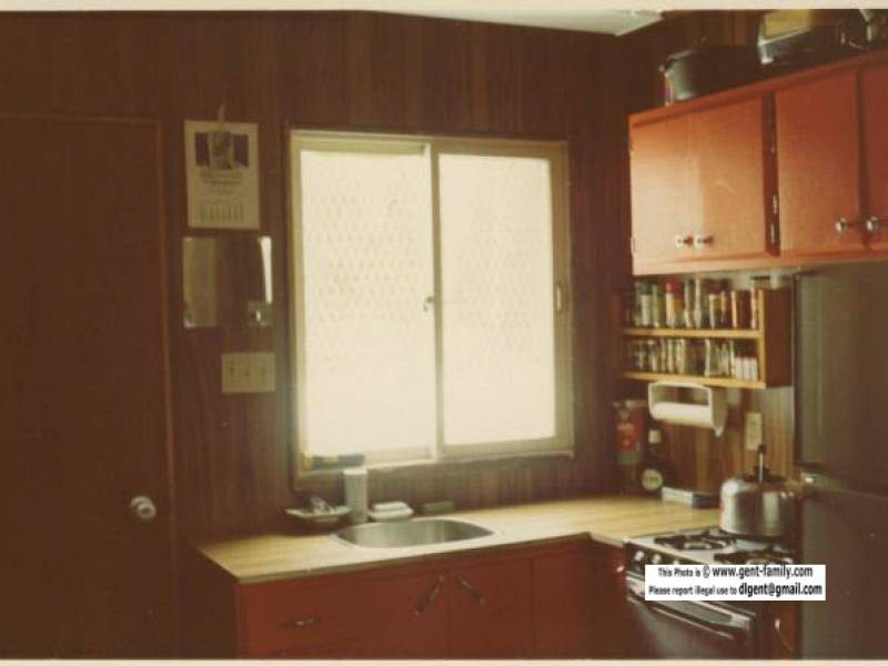 meziadin_living_qtrs_kitchen.jpg