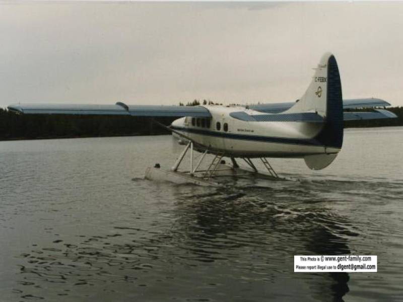 plane_on_unknown_lake.jpg