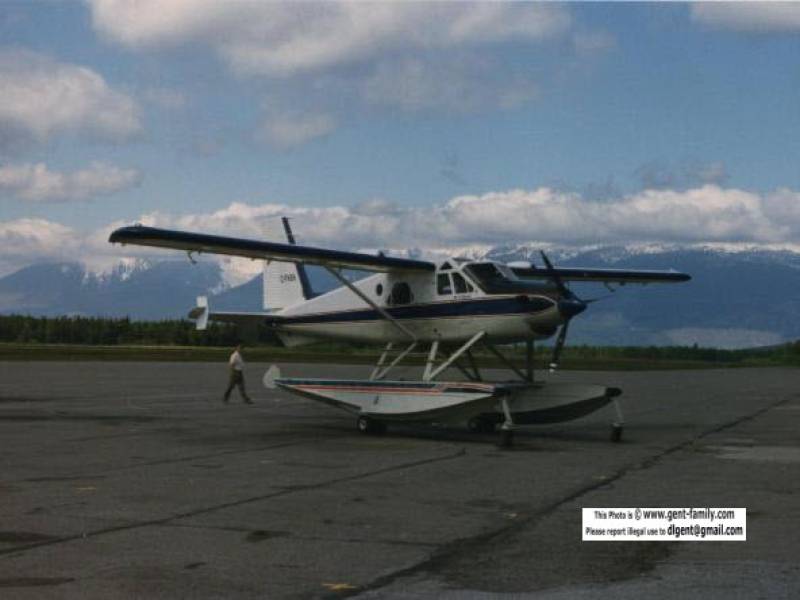 telus_beaver_at_terrace_airport.jpg