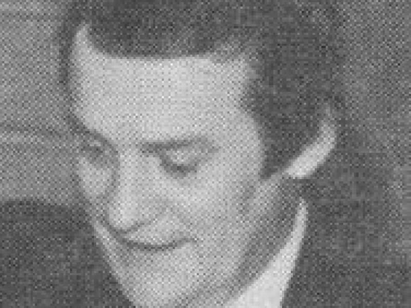 tonypraill.jpg
