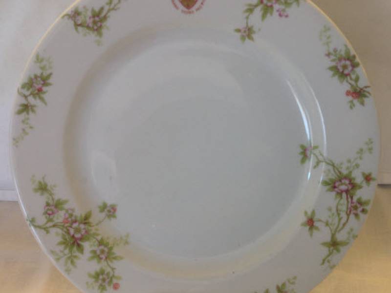 grand_trunk_pacific_dinner_plate.jpg
