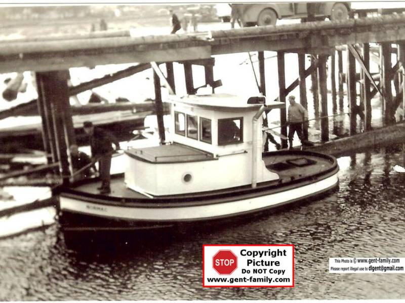 boomboatinthewater005_2_.jpg