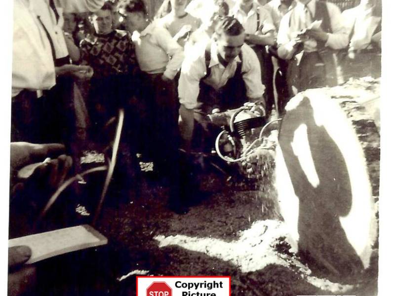 chainsawcompetion008.jpg
