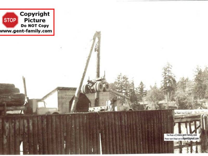loadingemptytrailer002_5_.jpg