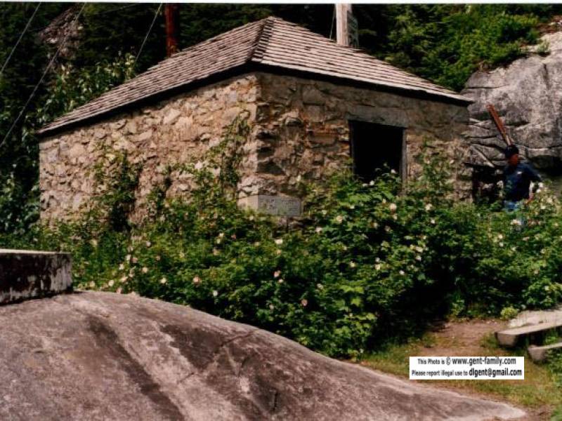hyder_stone_jail_at_border.jpg