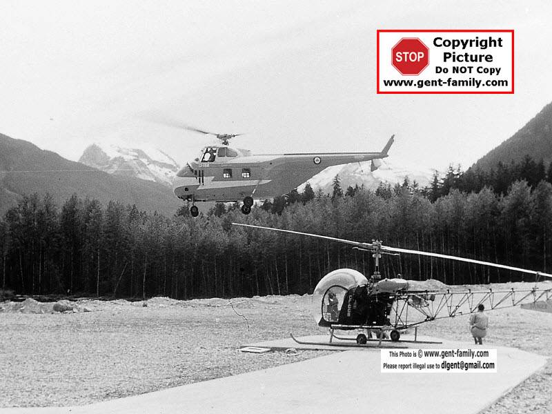 sikorsky_helicopter_taking_off.jpg