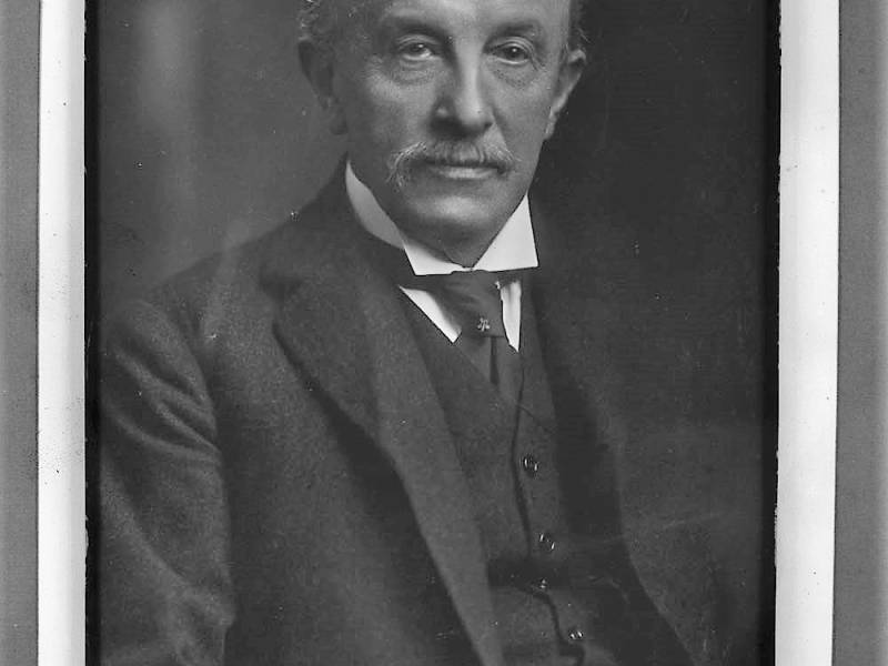 siralfredwaldronsmithers.jpg