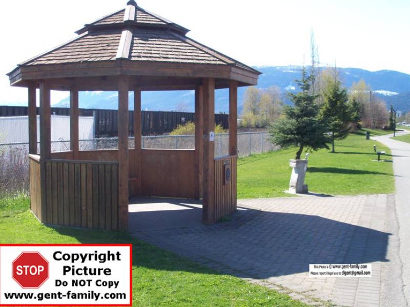 101_1951_gazebo_looking_west.jpg