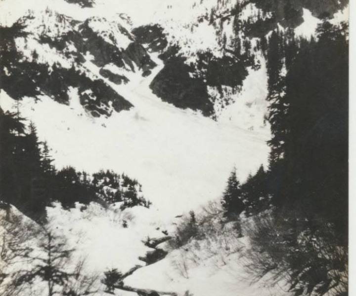 eight_mile_creek_copper_river_ca1941.jpg