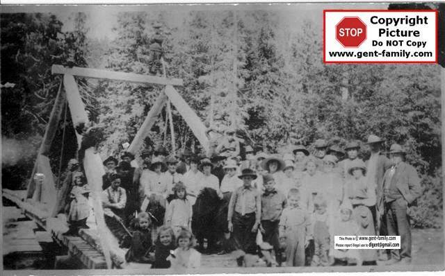 gold_creek_picnic_1919_new_bridge.jpg