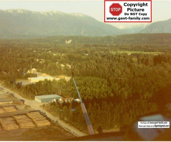 landing_at_bc_tel_terrace_keith_ave_1989.jpg