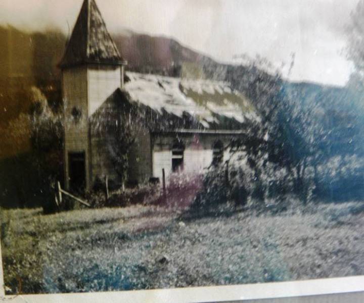marsh_memorial_church_usk_.jpg