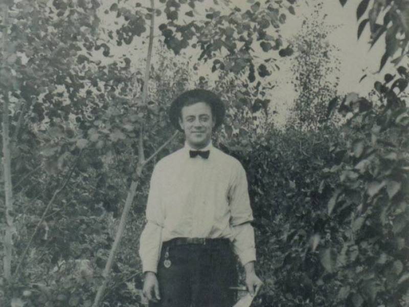 tom_h._walsh_as_young_man.jpg