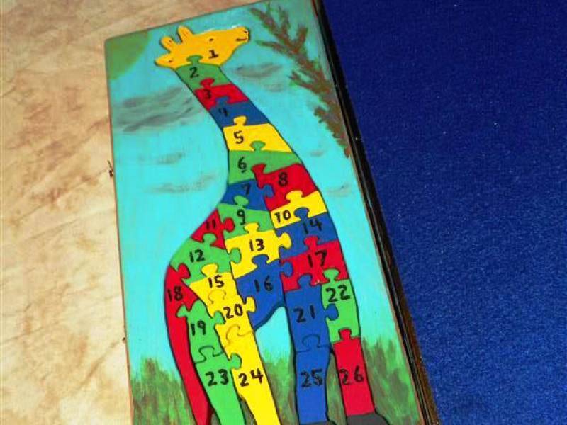 giraffe_puzzle_numbers_1-26_side.jpg