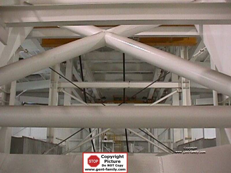 insidesuperstructureofthe9020.jpg