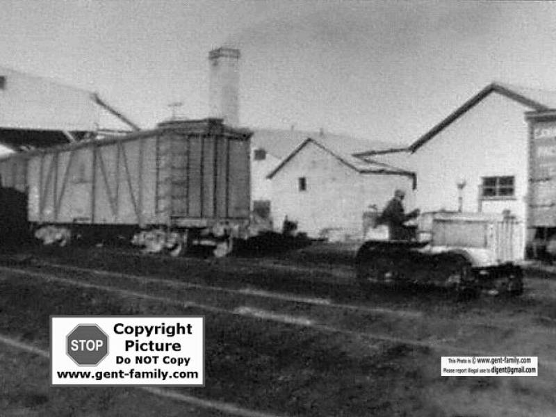 eastern_mine_moving_rail_car.jpg
