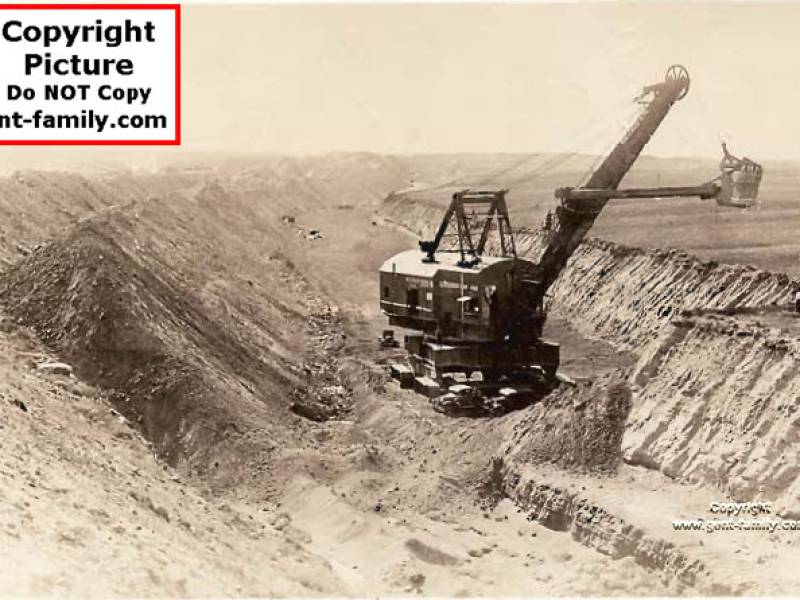 estevan_320b_shovel_truax_traer.jpg