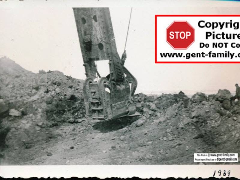 320-b_shovel_bucket_closeup_302.jpg