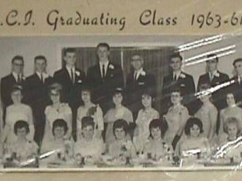 eci_grad_48_.jpg