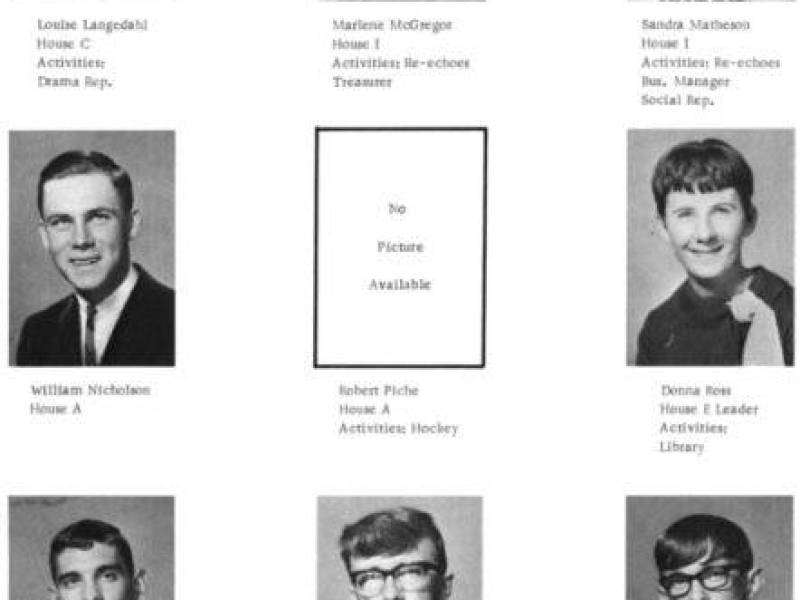 eci_grad_90_.jpg