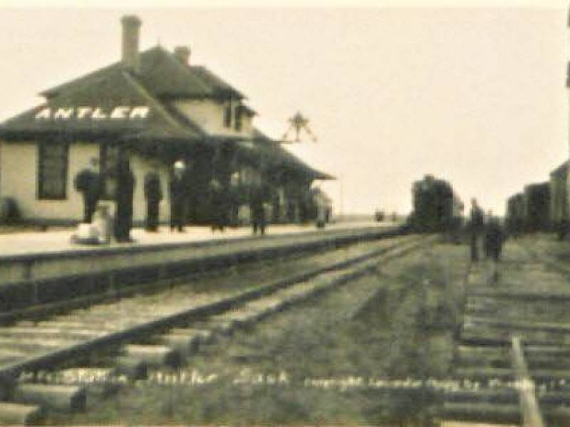 antler_sk_station_and_elevator.jpg