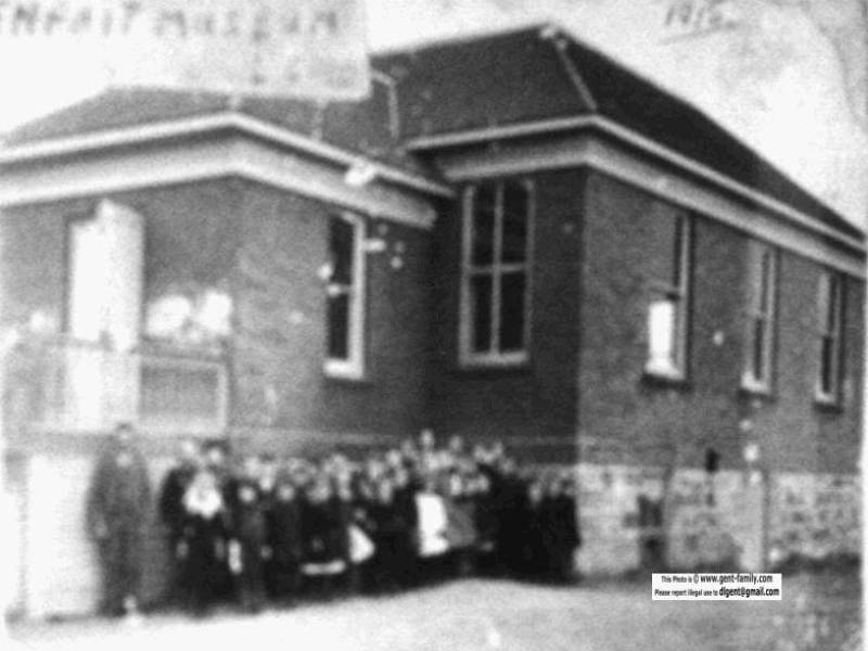 bienfaitfirstschoolmaybe1915.jpg