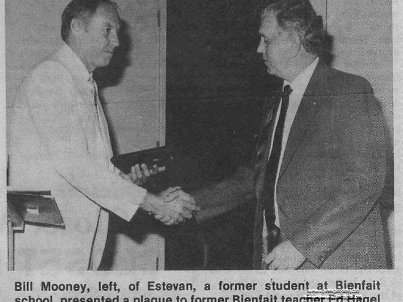 billmooneyedhagel1987.jpg