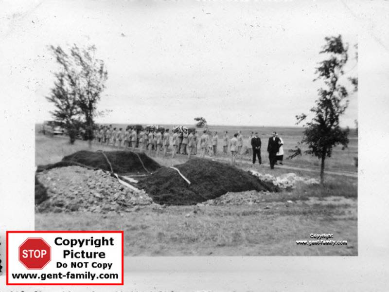 dakota_funeral_23_0001.jpg