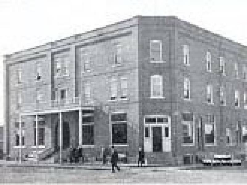 empire_hotel.jpg