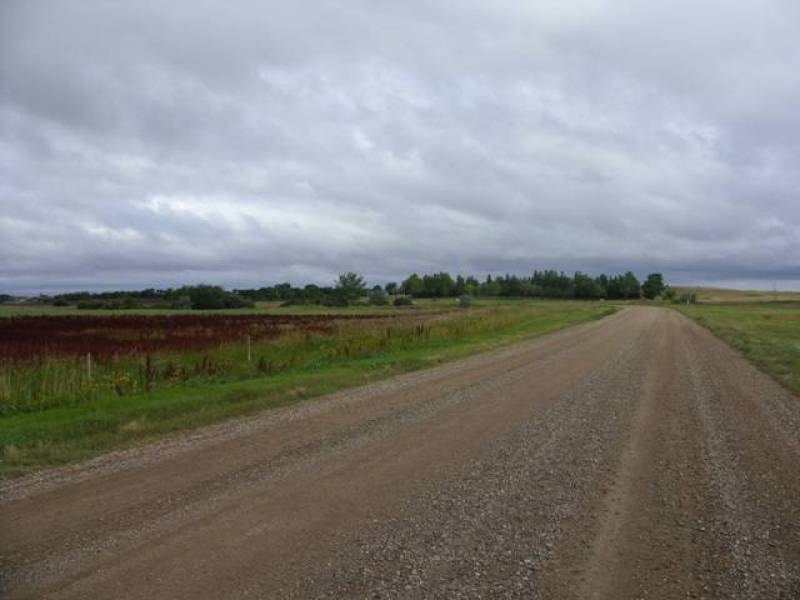 estevan_city_cemetery_access_road.jpg