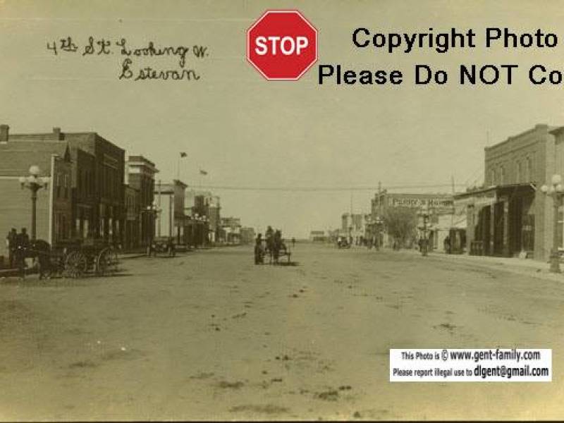 lookingweston4thst.jpg