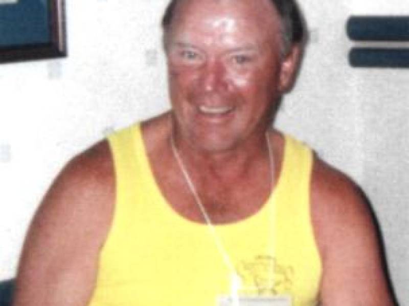 lamarfischerjuly222000.jpg