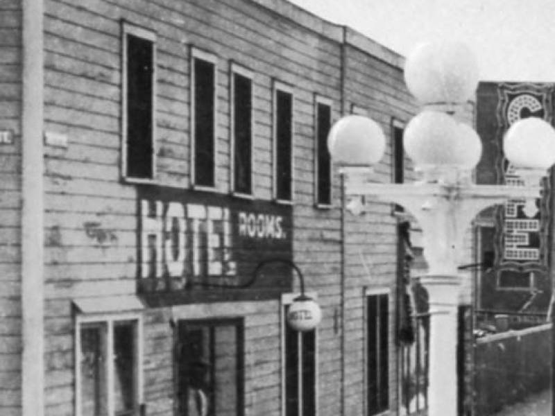 bergstrom_hotel_and_cafe_12th_ave.jpg