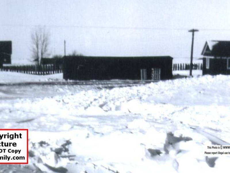 1954hirschsectionforemanhouse_backmanbarn_takenby_joe_w.skikevitch.jpg