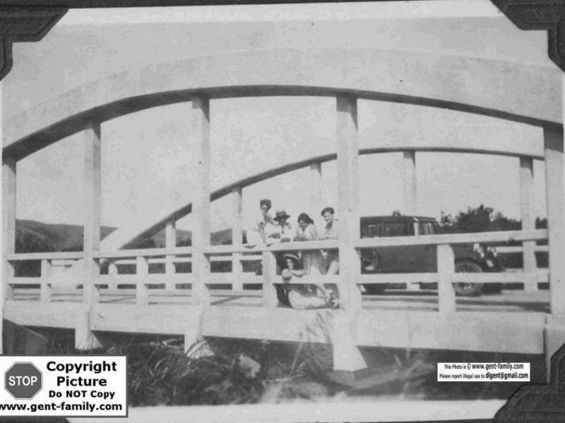 quappelleriverbridgeaug61930.jpg