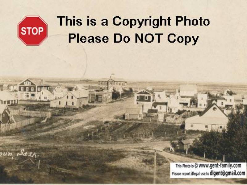 macoun_town_postcard.jpg