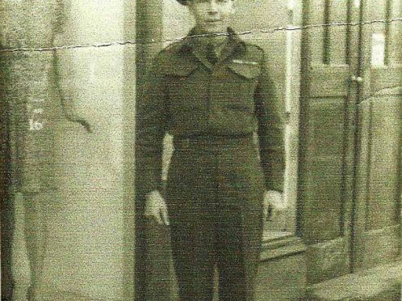 albertgoebelinholland1945.jpg