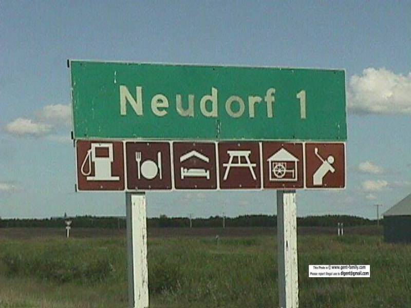 neudorfhighwaysign1km.jpg