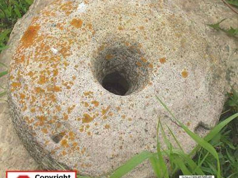 rocheperceeindianartifact.jpg
