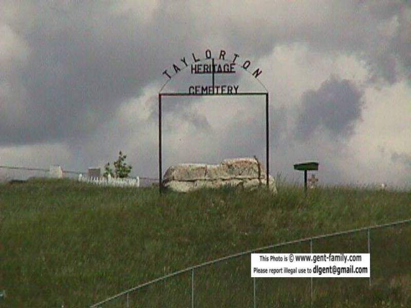 bienfait_taylorton_cemetery_entrance.jpg