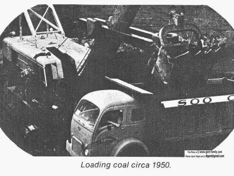loadingcoalca1950.jpg